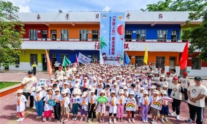 「为爱上色」重返支教地，探访海南三道镇中心学校